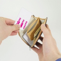 【アウトレット】スマートカードウォレット 2枚のICカードを切替 スキミング防止 牛革