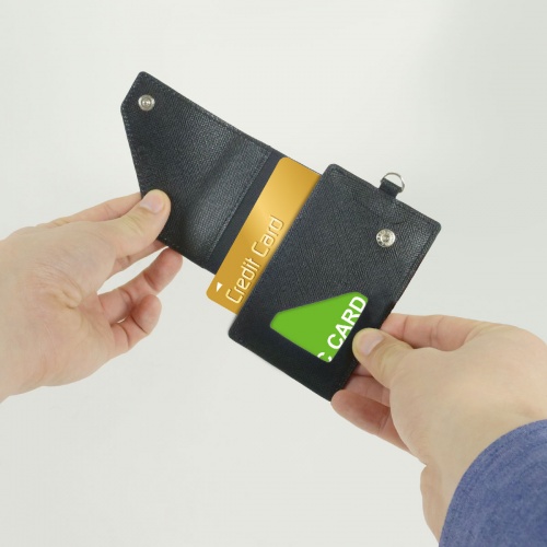 【アウトレット】カードスライドパスケース 2枚のICカードを切替 スキミング防止 牛革